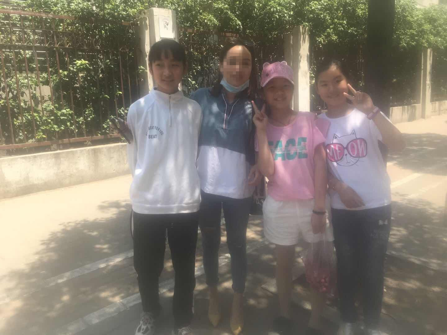 1557823481107489.jpg 失主與孩子合影_副本.jpg